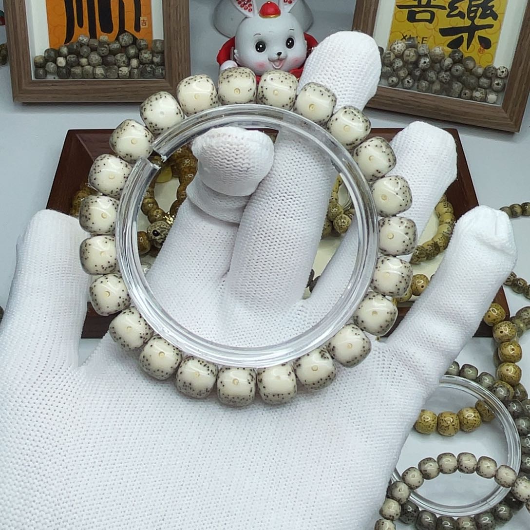 星月菩提手串.****想10×9石玉料半壁留白A08