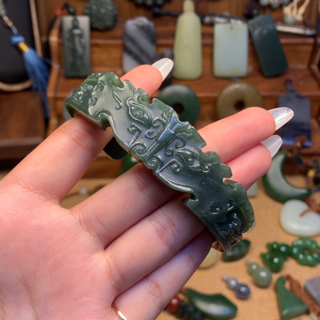 和田玉（糖玉）未镶嵌挂件