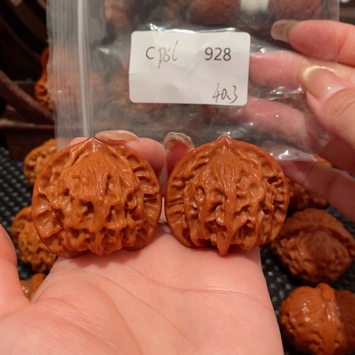 文玩核桃把件太*雪精品