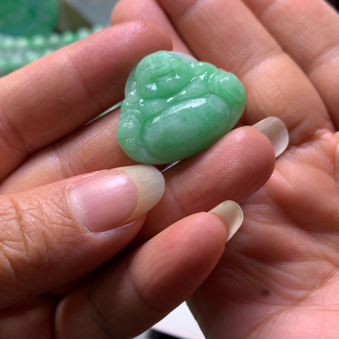 定制翡翠未镶嵌翡翠