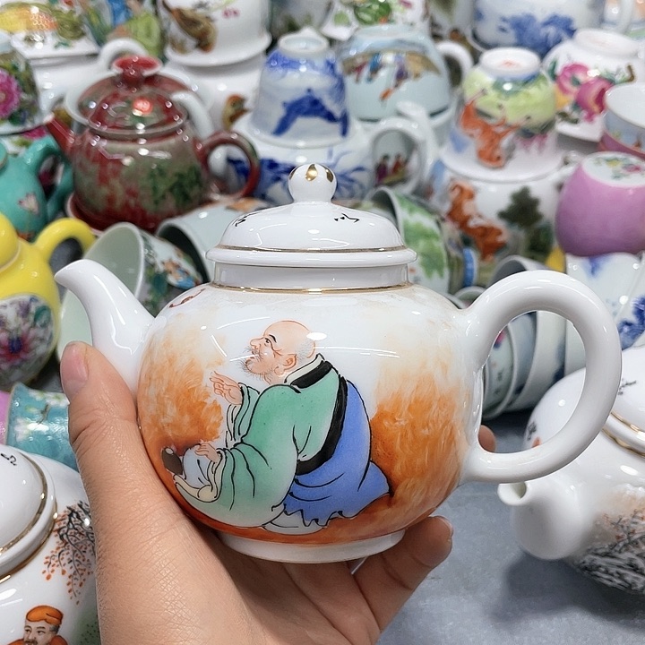 景德镇陶瓷艺术品