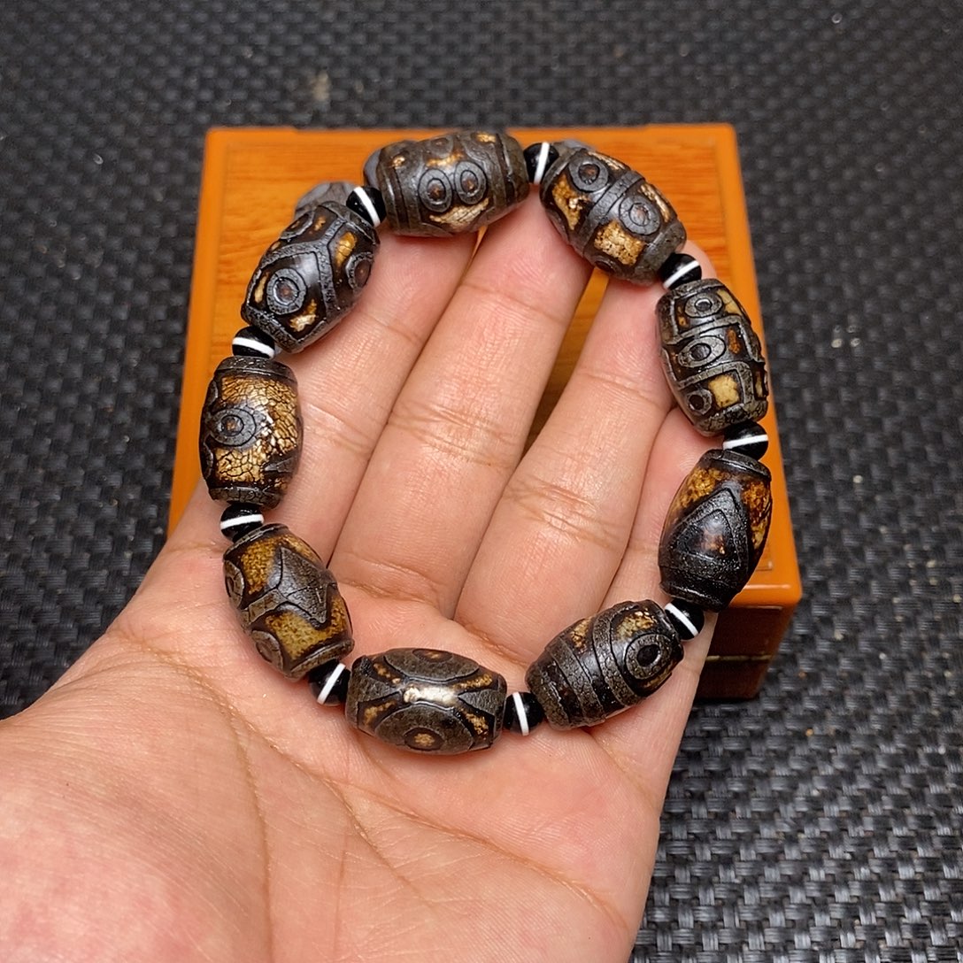 烟***丽玛瑙/玉髓未镶嵌手链