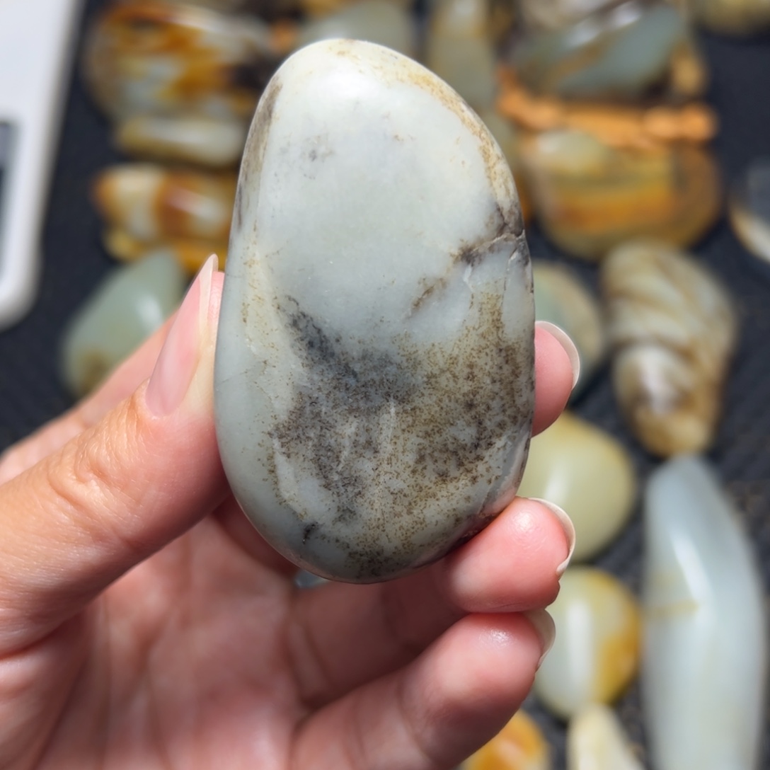 和田玉未镶嵌把件15