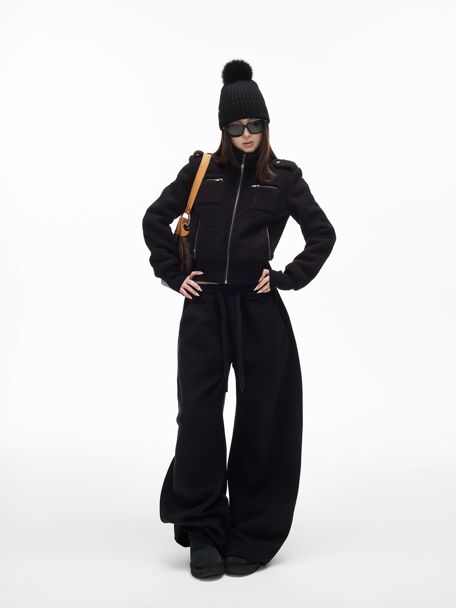 【野性代码】设计感小众黑色肩袢摇粒绒短外套女抽绳阔腿休闲裤