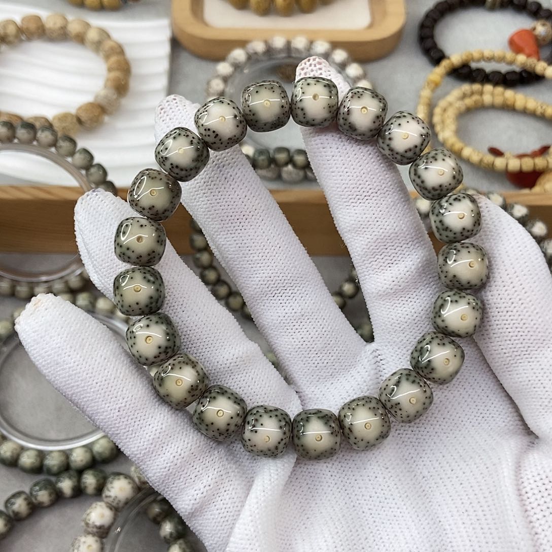 星月菩提手串风*舞11绿冰牛眼