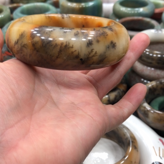 未镶嵌石英质玉珠宝半成品敬*