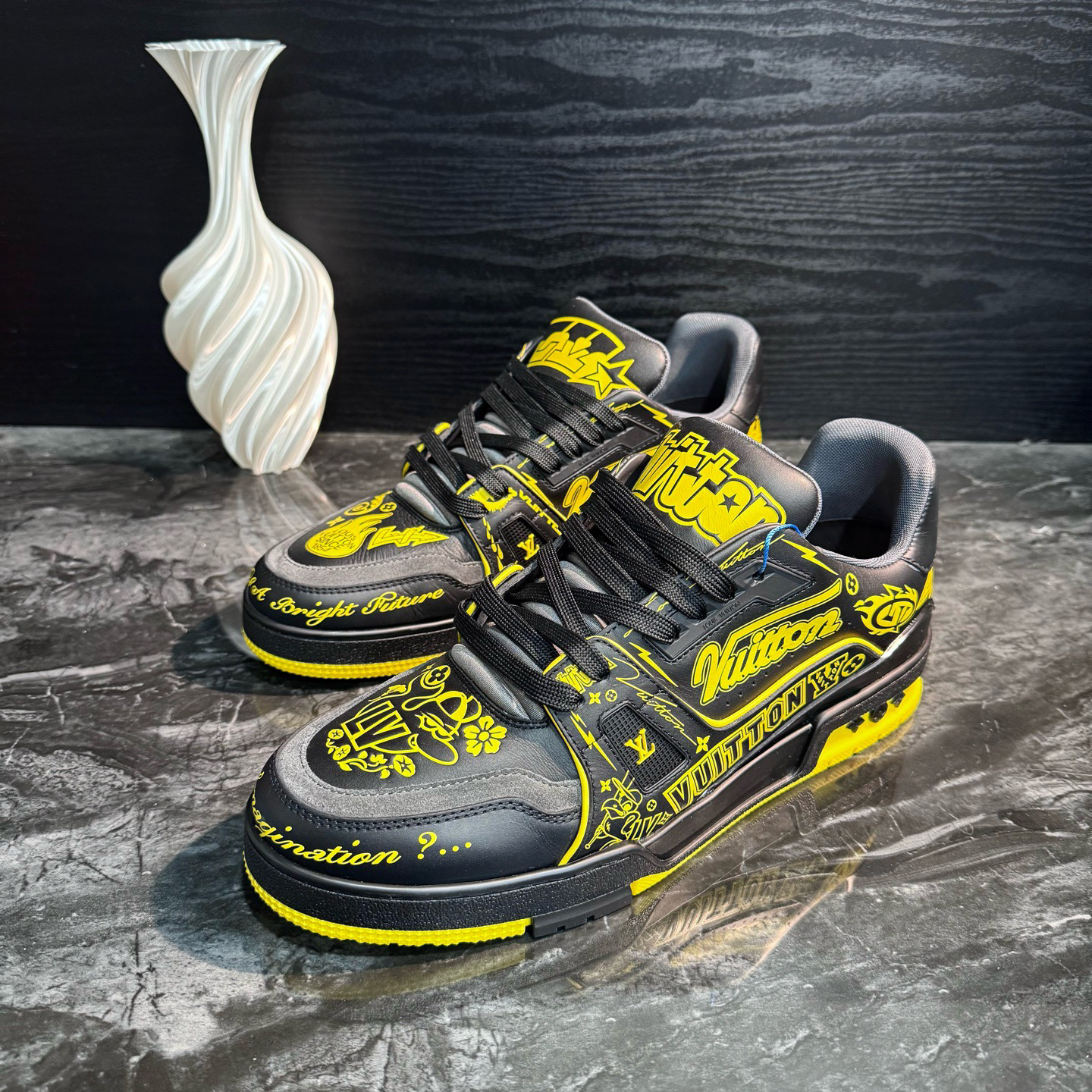 99新 LouisVuitton/路易威登 1015/43码/黑黄涂鸦Trainer板鞋