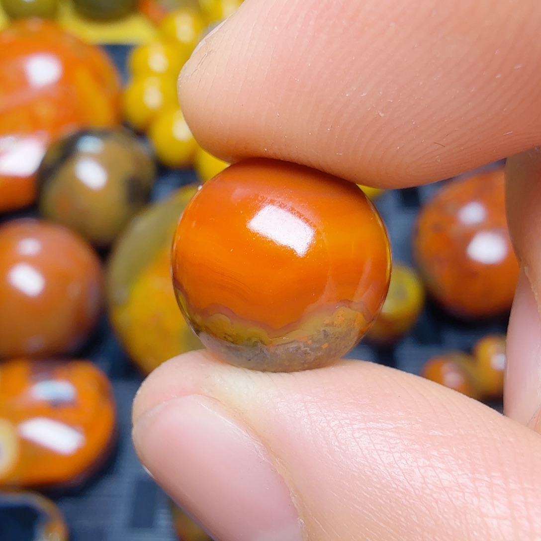 菜***菜玛瑙/玉髓未镶嵌颈饰