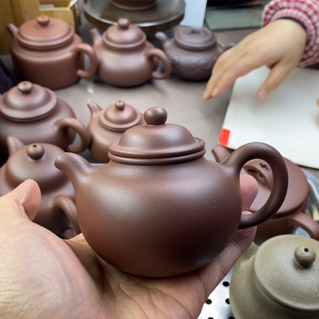茶壶紫砂小掇球容量200毫升左右