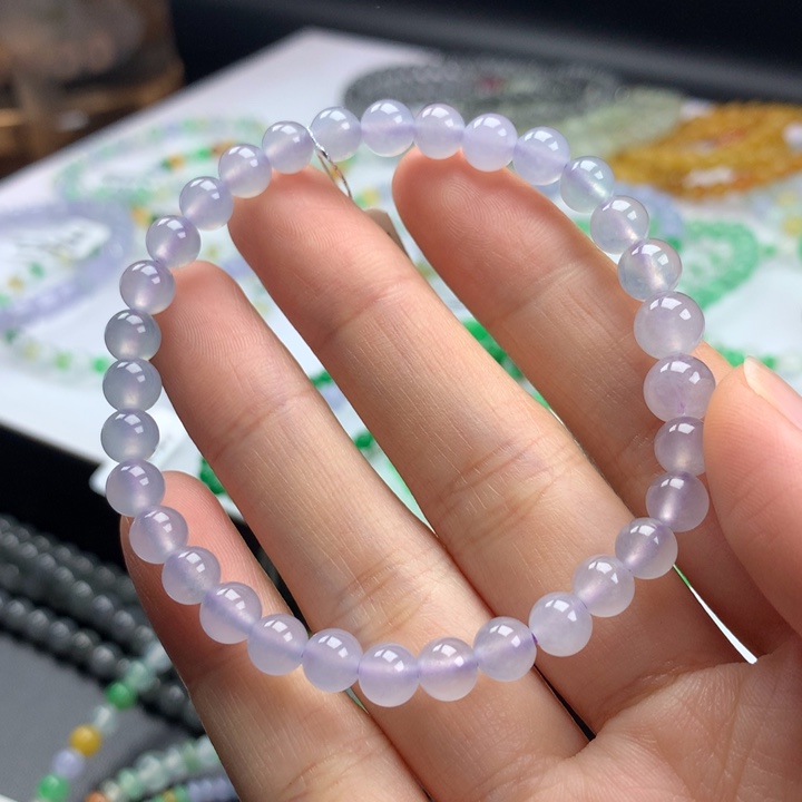 翡翠手镯未镶嵌卡