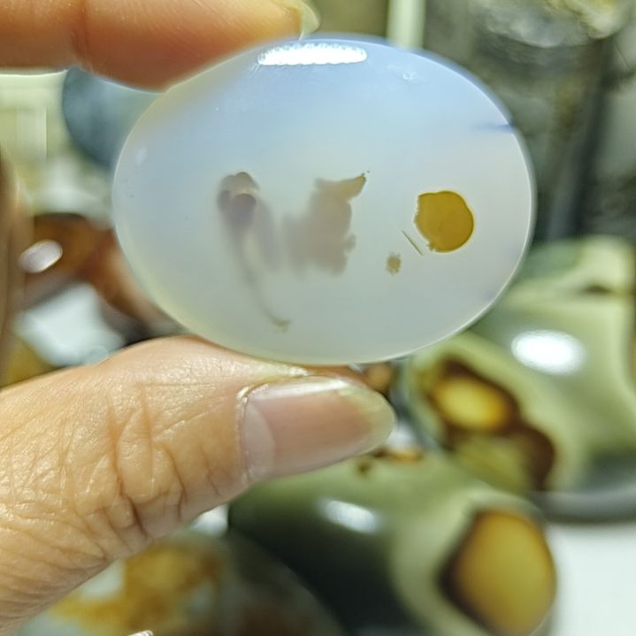 玛瑙/玉髓未镶嵌珠宝奇石