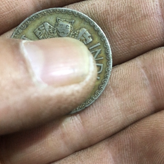 如***水琉璃/树脂/塑料类