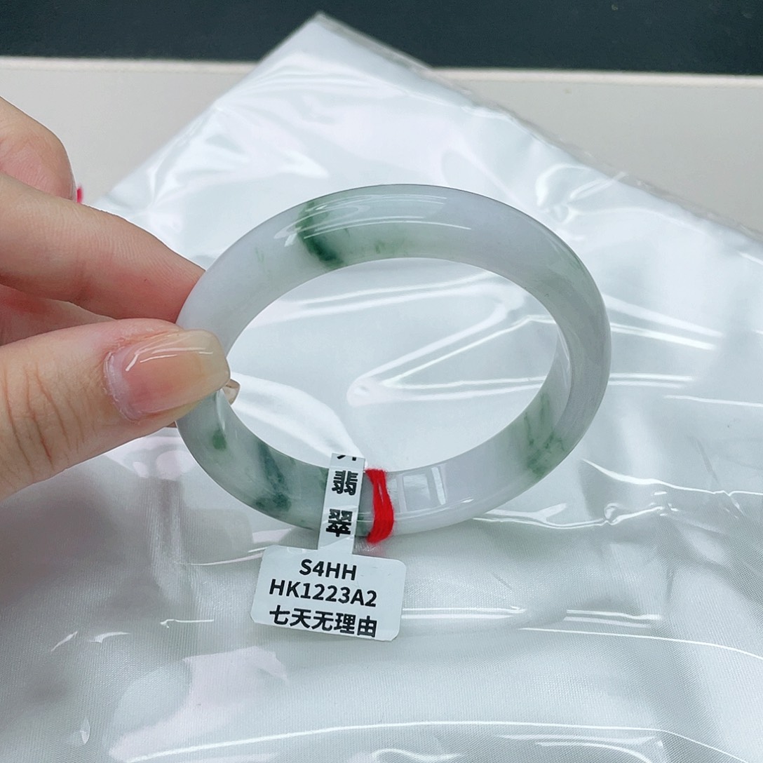 翡翠手镯未镶嵌正56.7