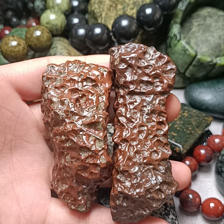 (***)石英石纯铜龙鳞原石手把件