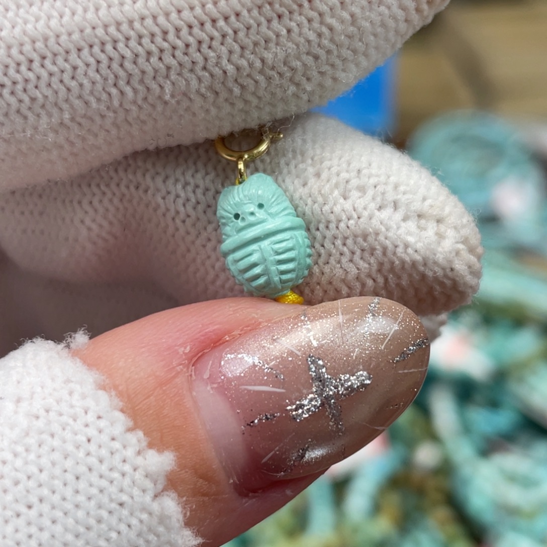 绿松石未镶嵌挂件