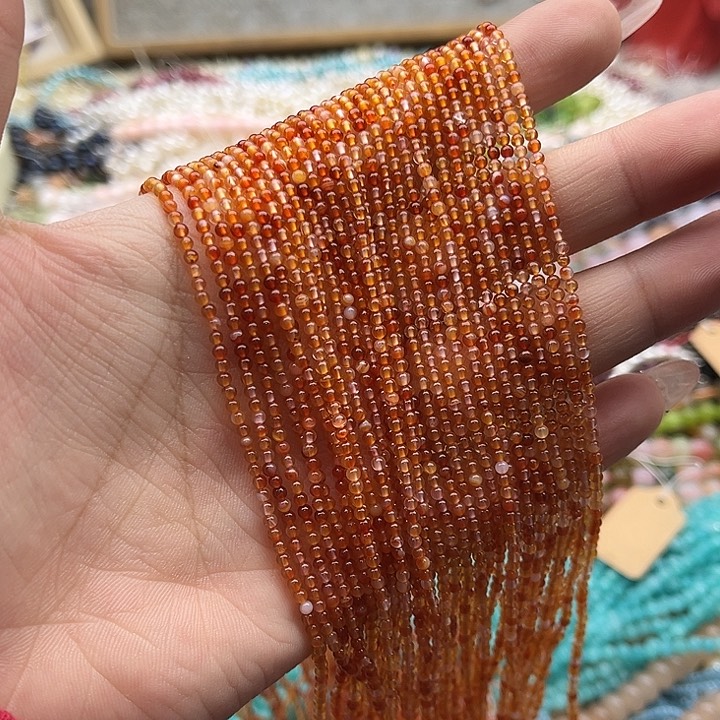 玛瑙/玉髓珠宝半成品未镶嵌一条2mm左右冰飘南红