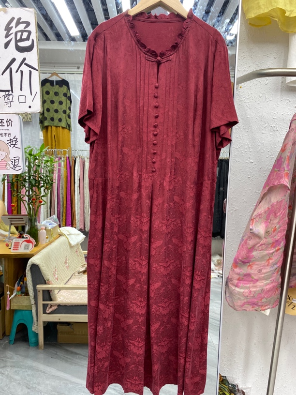 夏季加肥加大纯色连衣裙大码女装显瘦遮肉减龄妈妈装