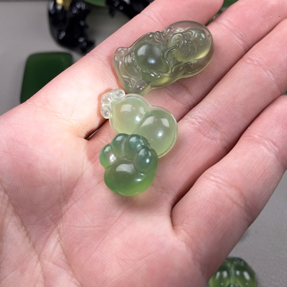 【闪购商品】蛇纹石玉岫玉未镶嵌