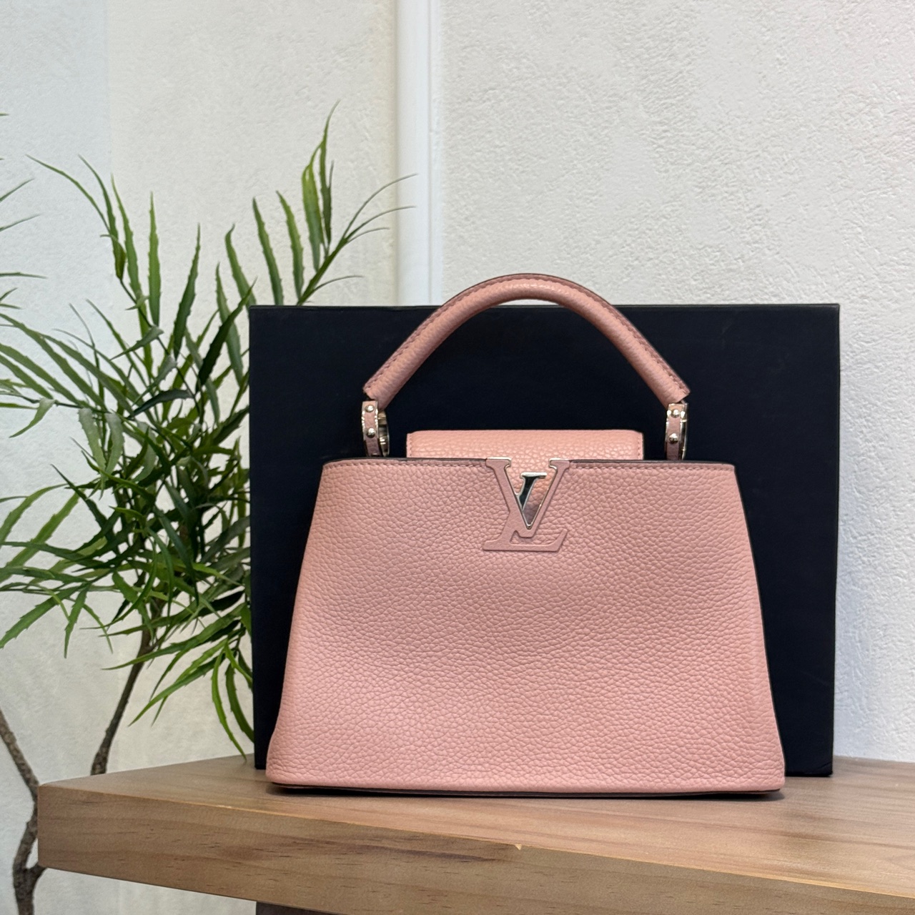 99新 LouisVuitton/路易威登 cap bb系列樱花粉手袋 （4185）
