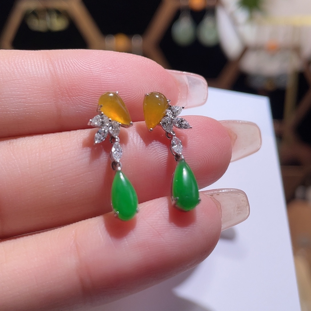 翡翠18K金镶嵌耳饰