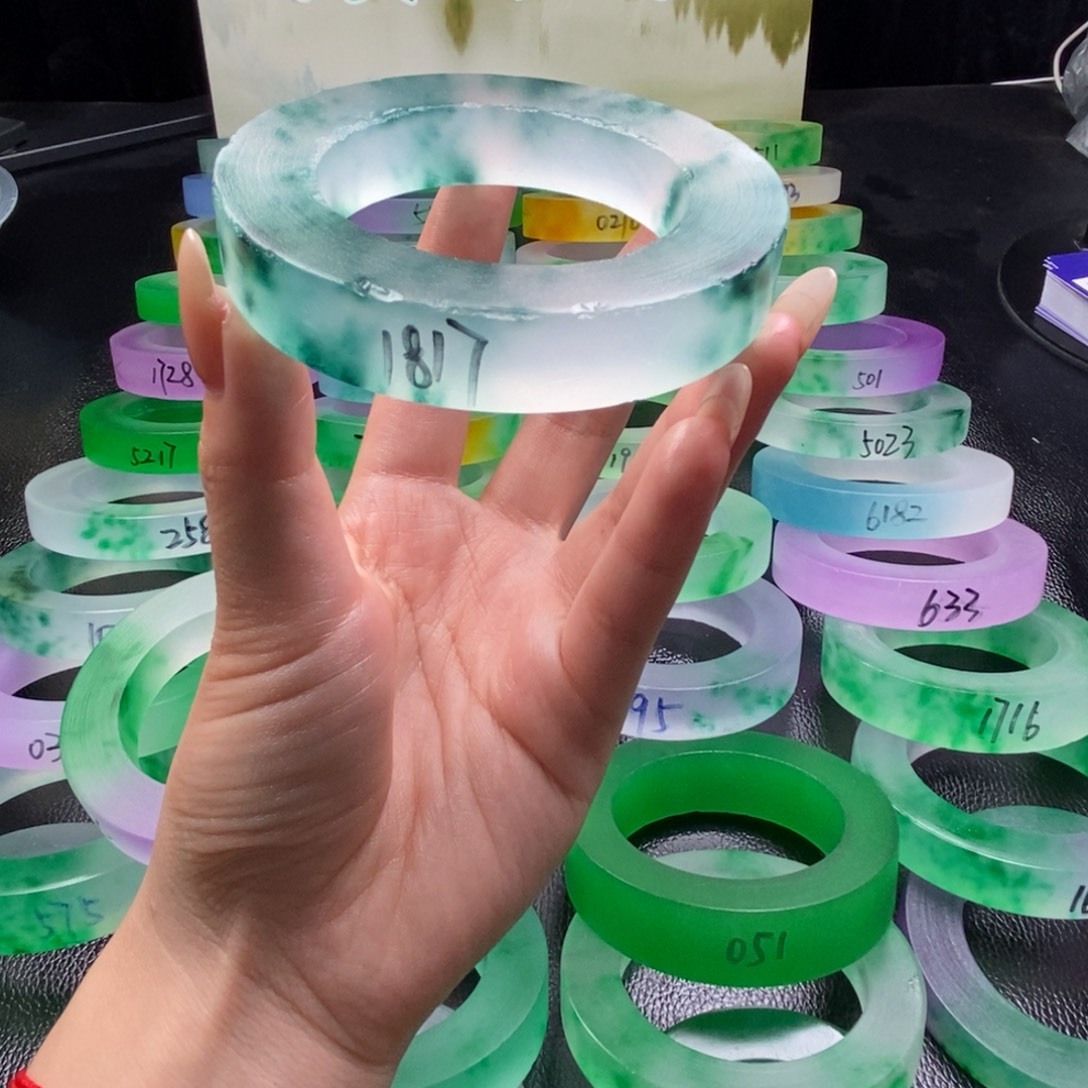 c***f玉独龙翠百搭手镯