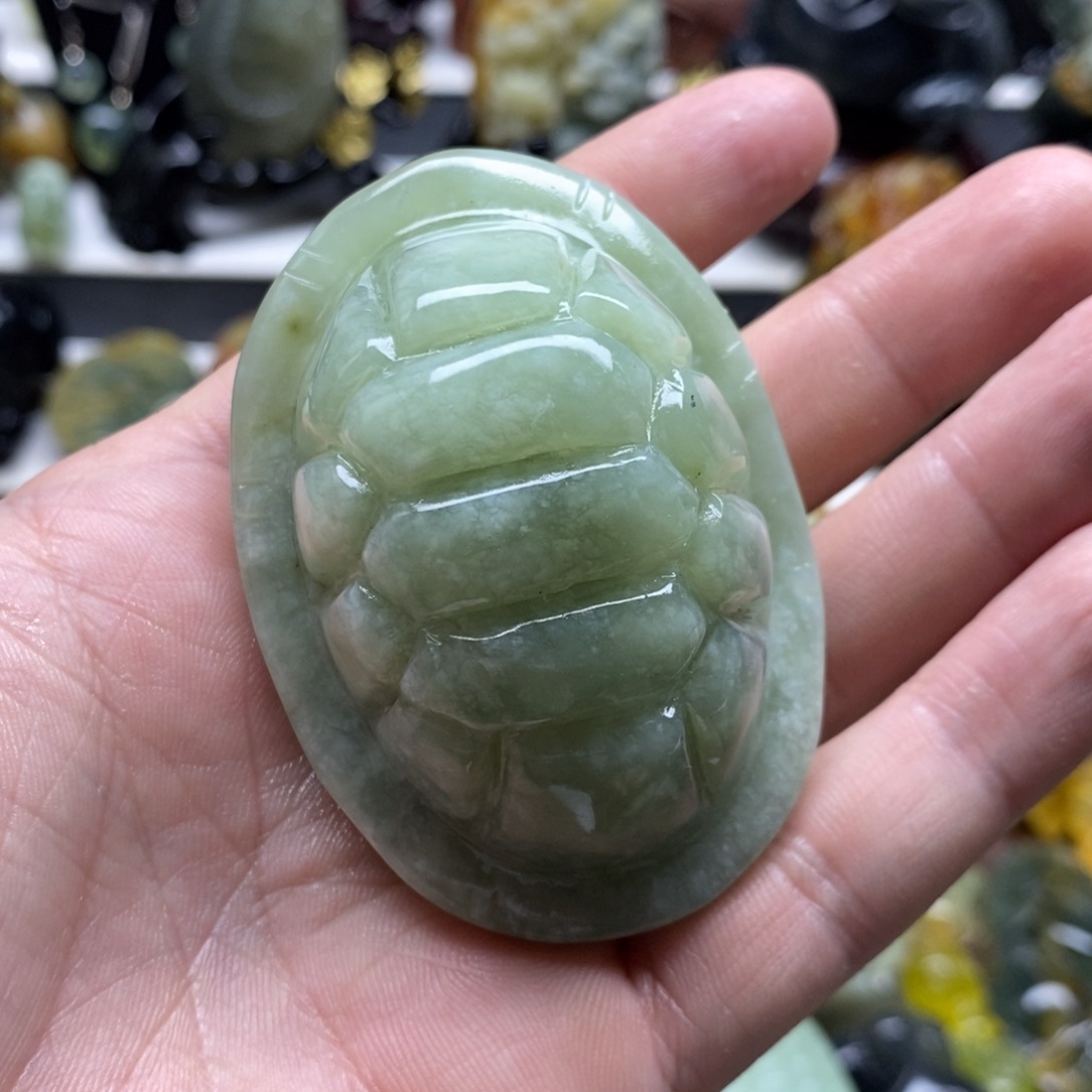 岫玉富甲手把未镶嵌