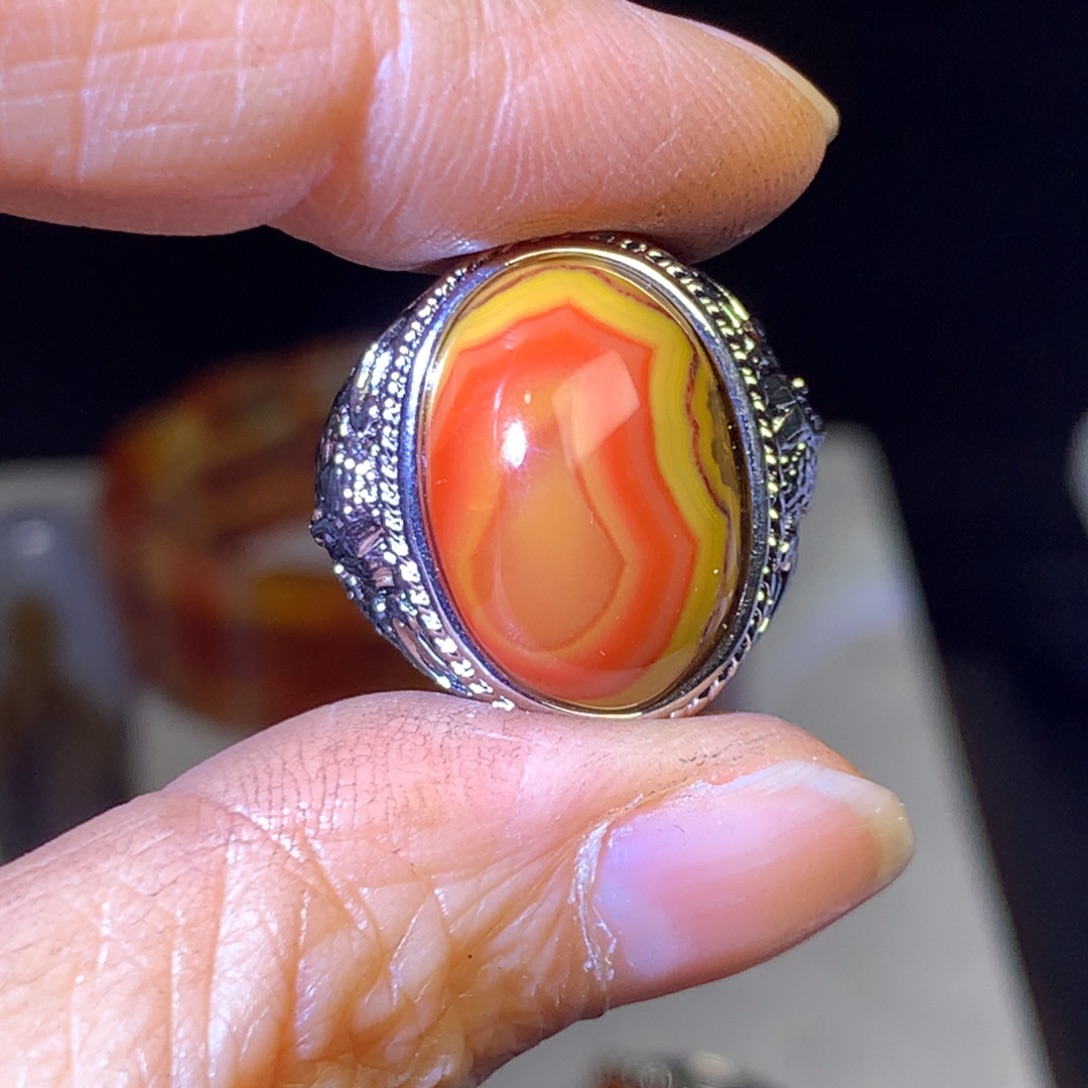 随***流玛瑙/玉髓未镶嵌颈饰