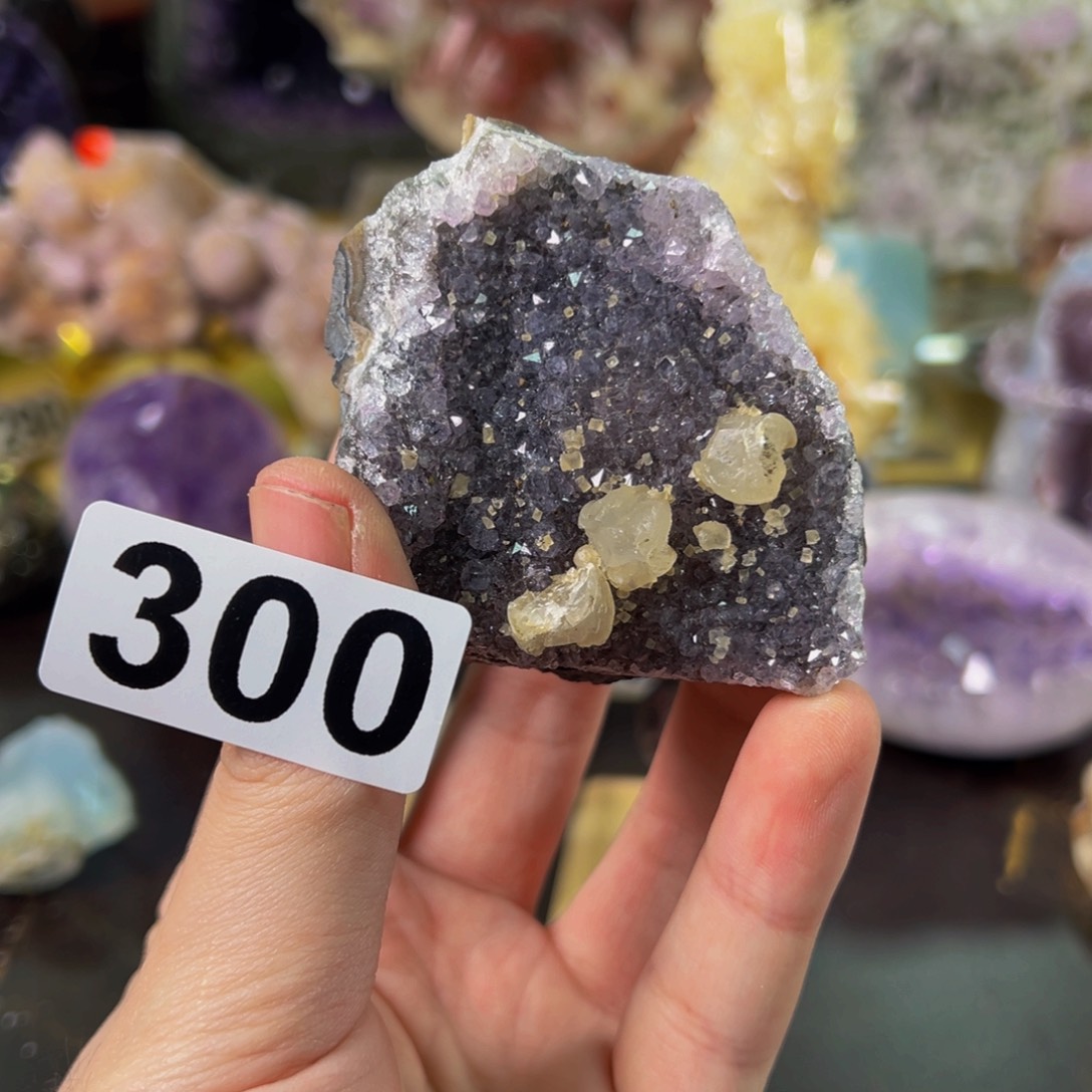未镶嵌水晶珠宝半成品