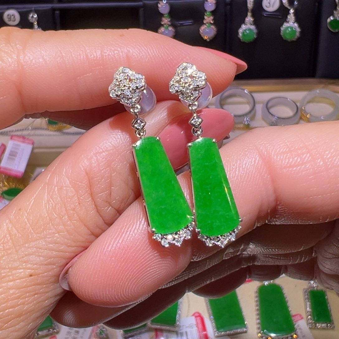 翡翠颈饰18K金镶嵌耳环