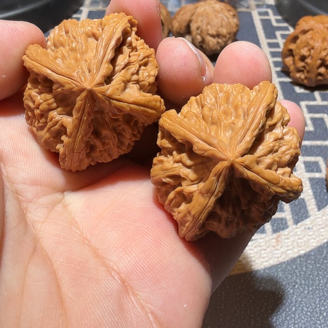 文玩核桃把件玉玺正四棱