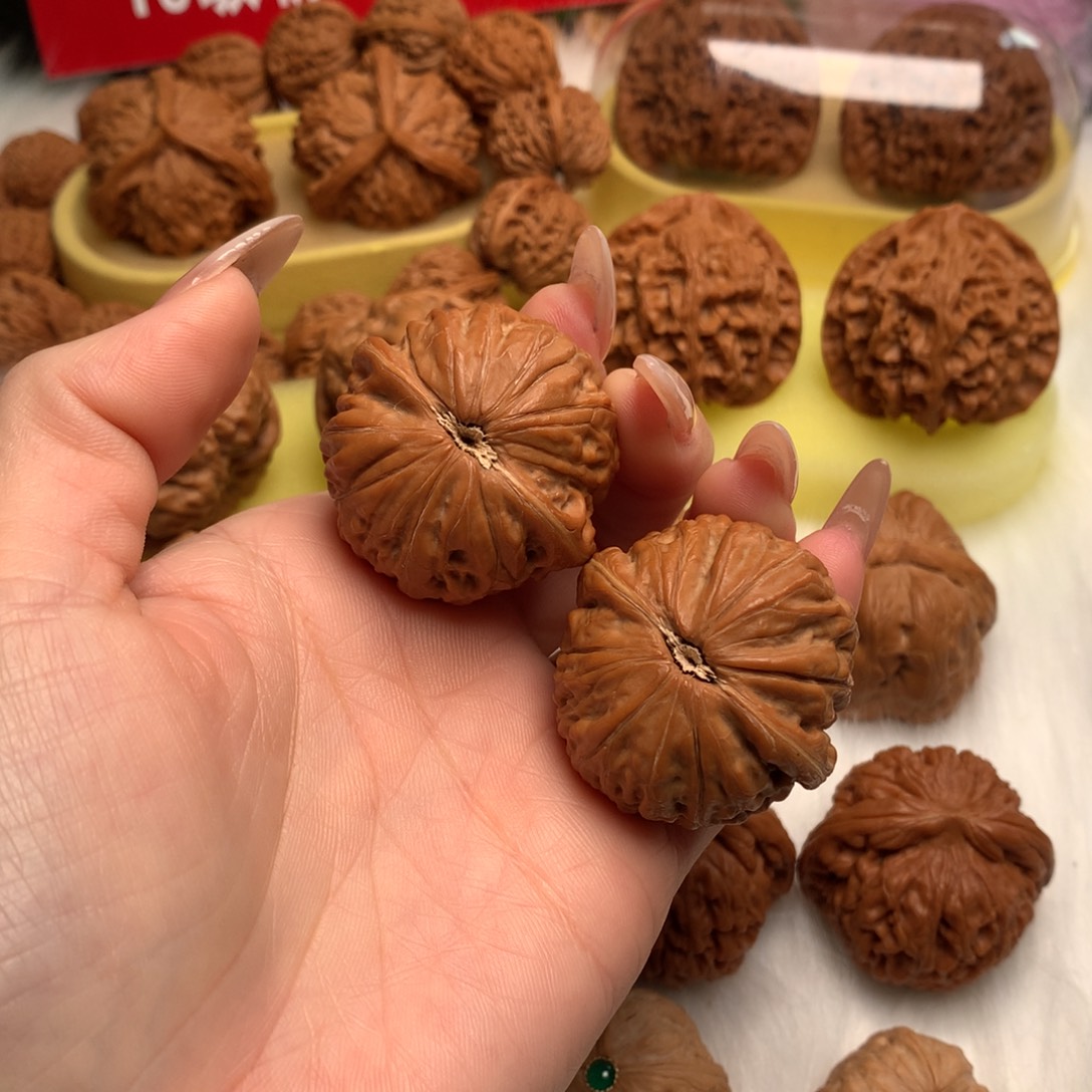 文玩核桃把件37全品铁锤