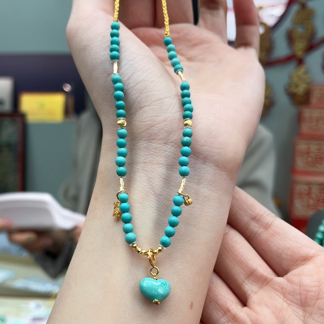 绿松石颈饰18K金镶嵌