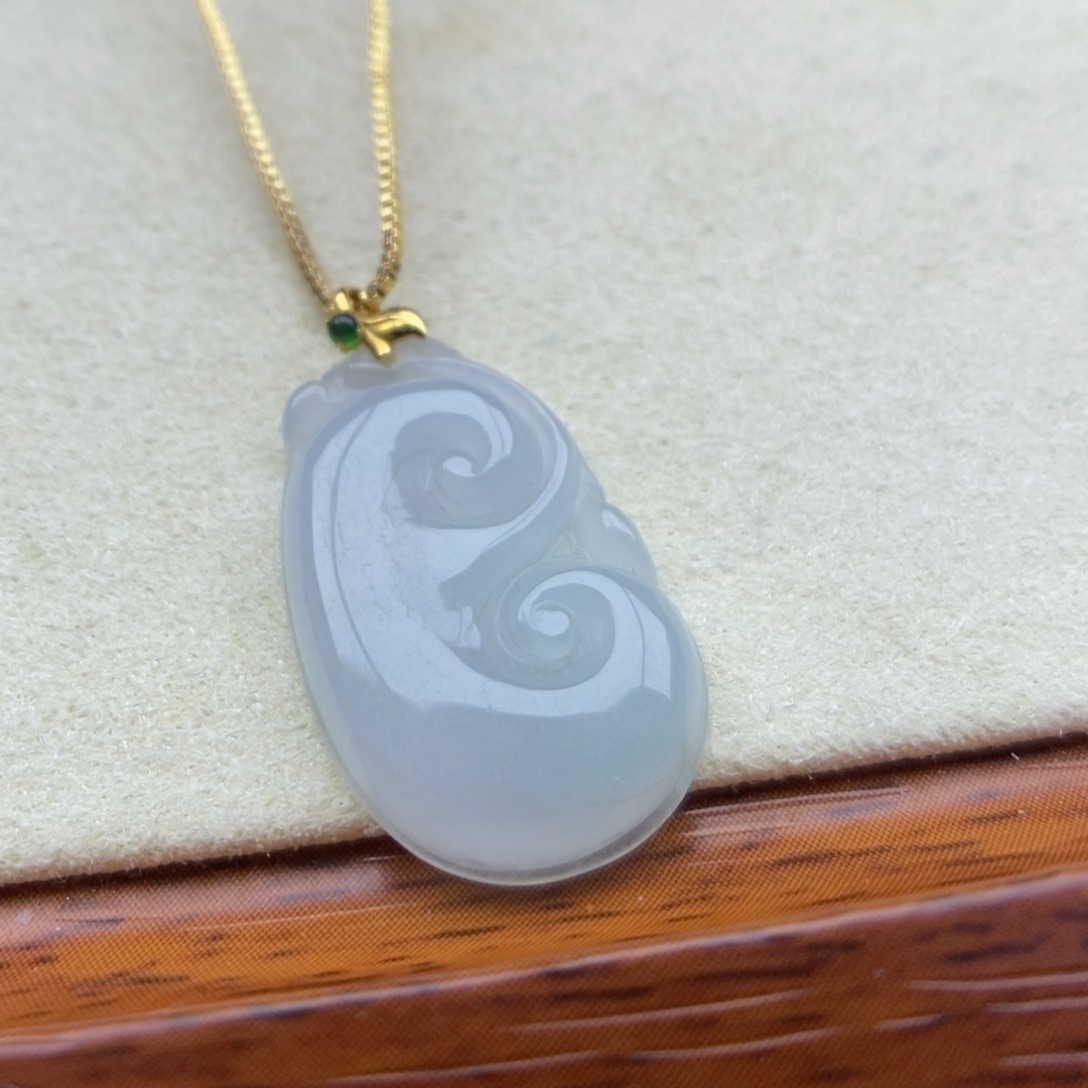 翡翠18K金镶嵌颈饰吊坠7