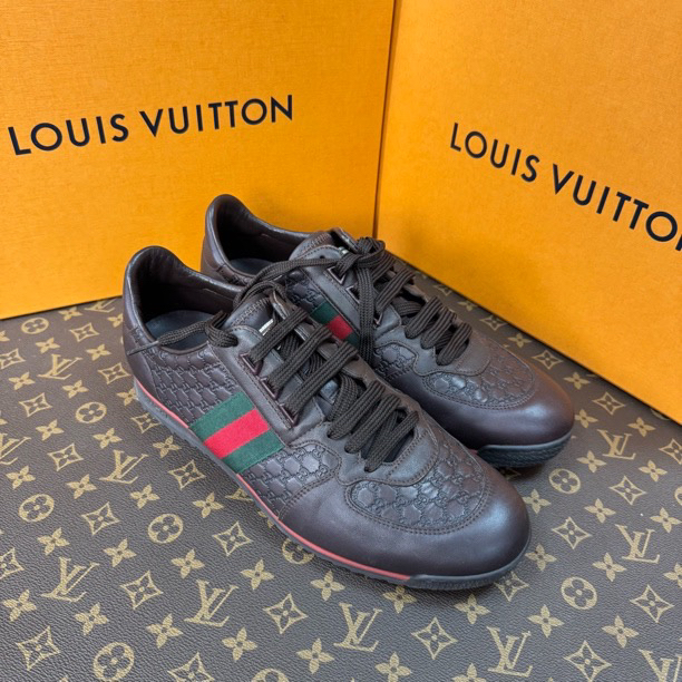 99新 GUCCI/古驰 42.5码/棕色古驰老花满印休闲鞋