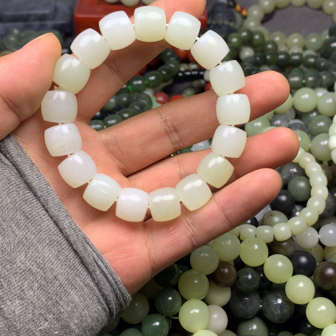 和田玉手链未镶嵌