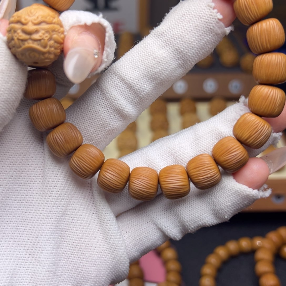 文玩核桃把件无****考刀锋➕唐狮17左右全品有正常封口线