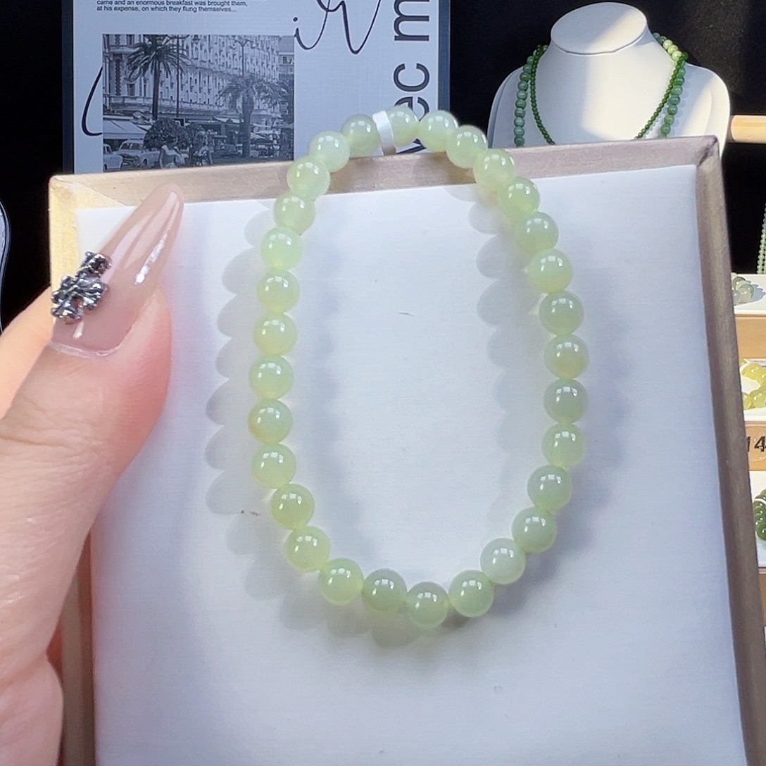 起***泡和田玉未镶嵌手串