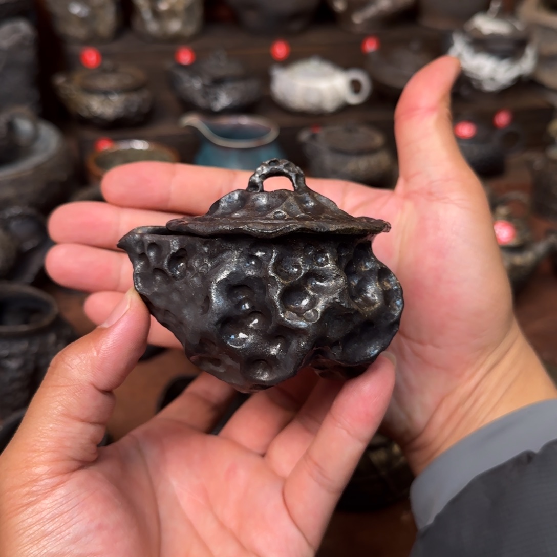 壶太湖石肌理宝瓶啦啦啦啦