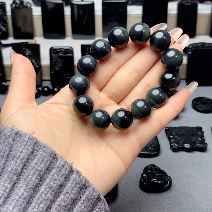 和田玉（墨玉）手串未镶嵌老***?