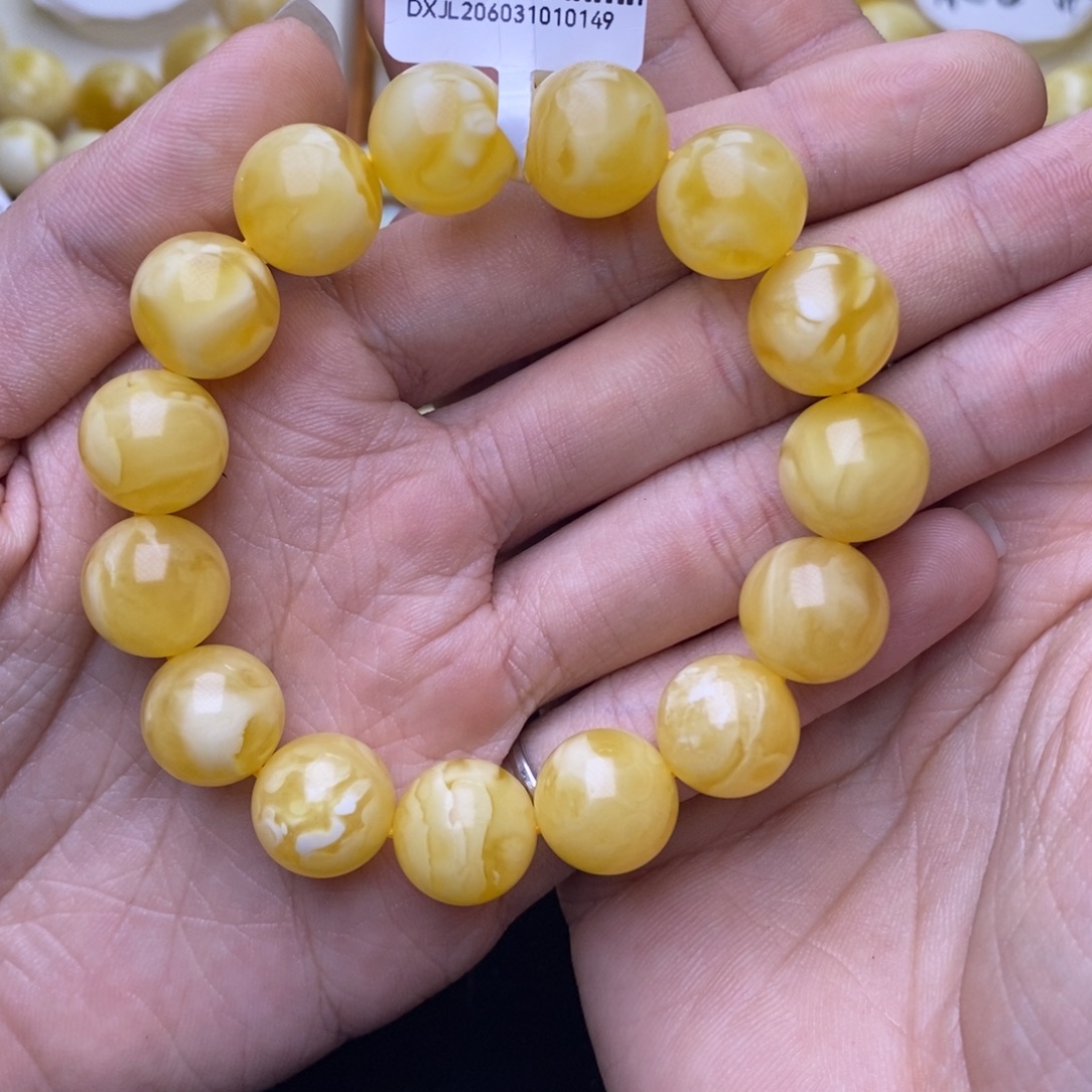 琥珀未镶嵌裸石113