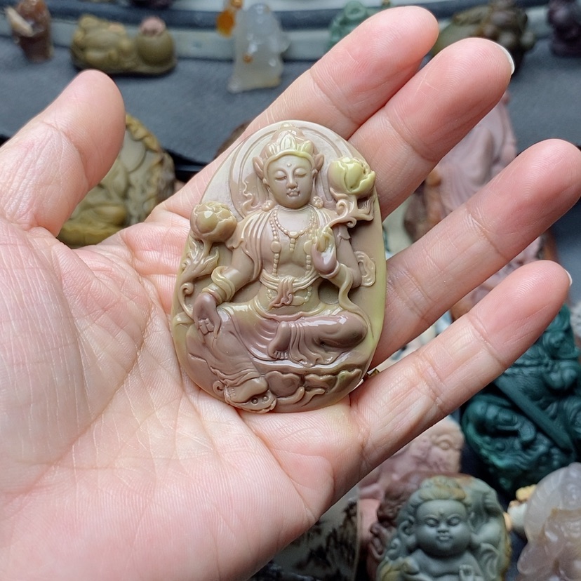 【闪购商品】定制石英质玉吊坠未镶嵌