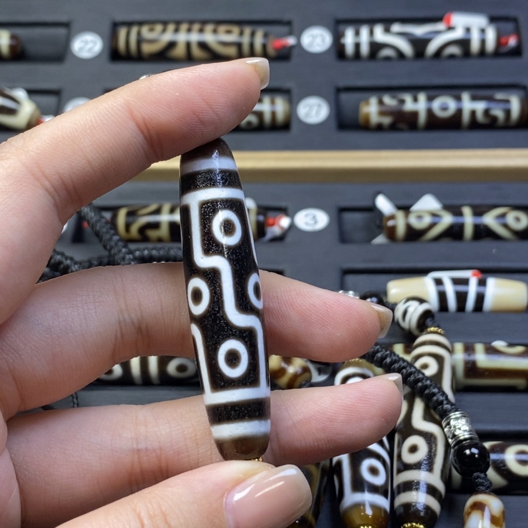 用***7玛瑙/玉髓未镶嵌颈饰