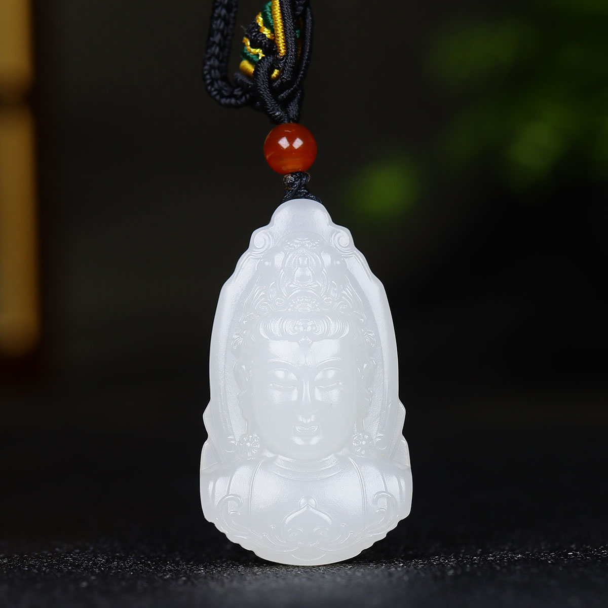 122726和田玉白玉观音挂件