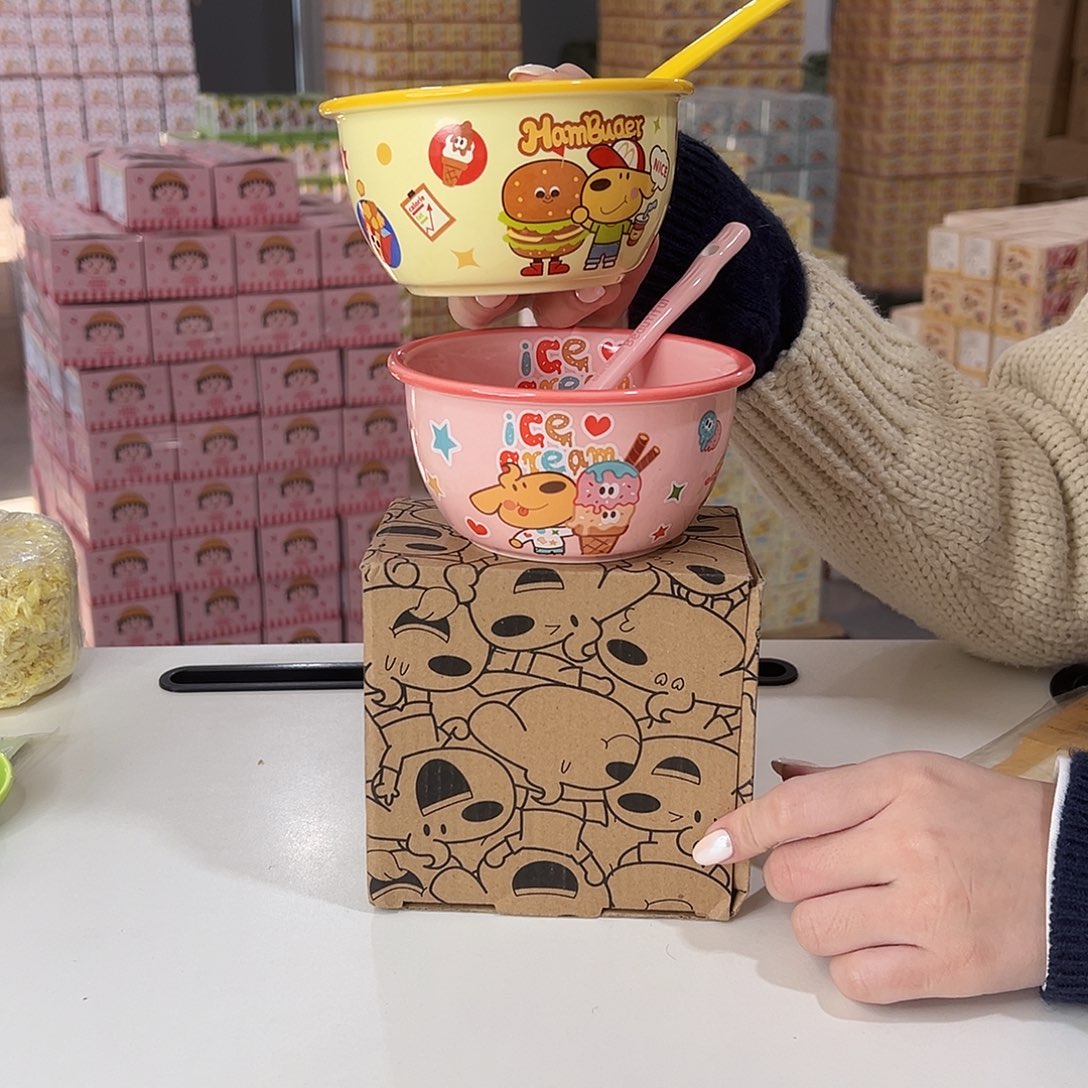 瓷5253➕两个勺子