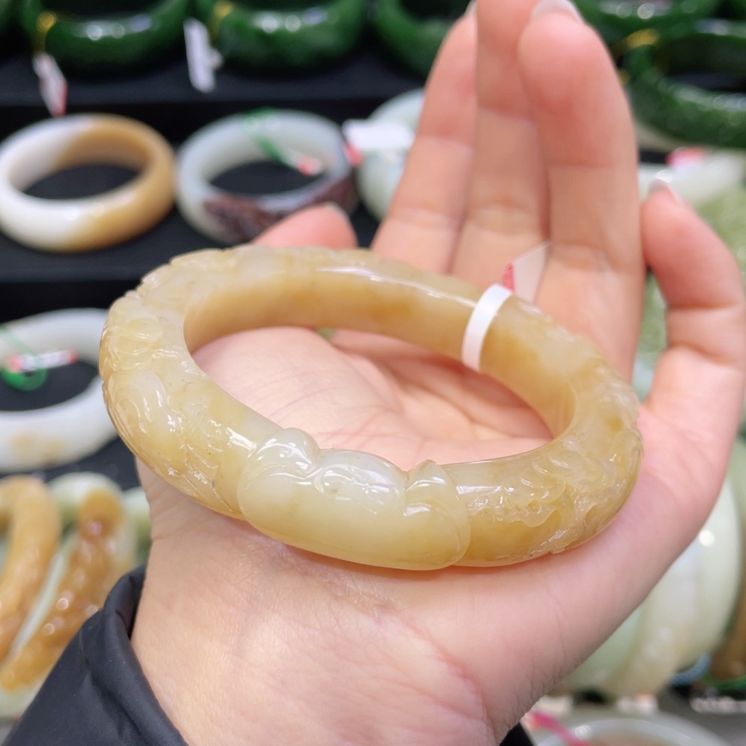 未镶嵌手镯和田玉68