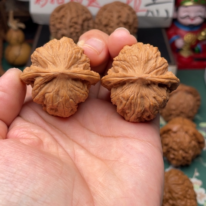 【闪购商品】把件文玩核桃38+全品野狼