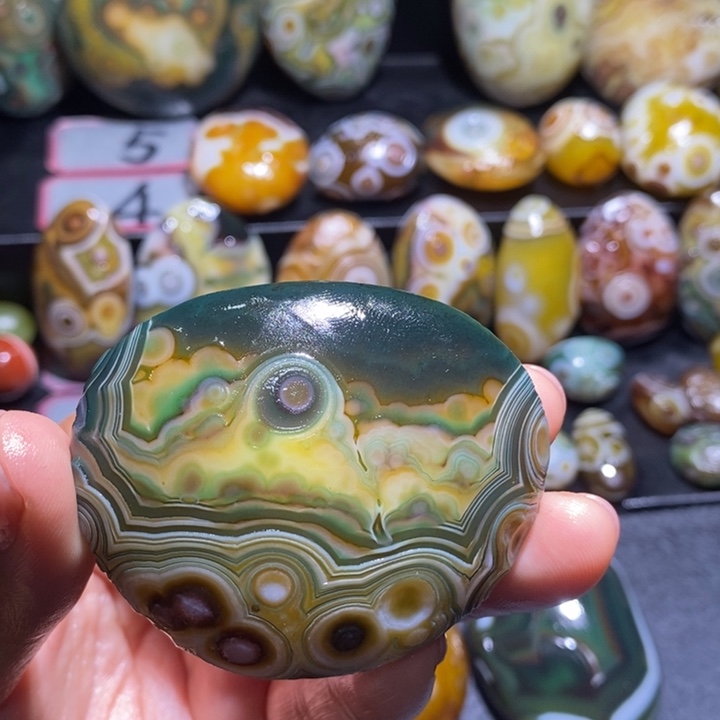 玛瑙/玉髓未镶嵌珠宝半成品36