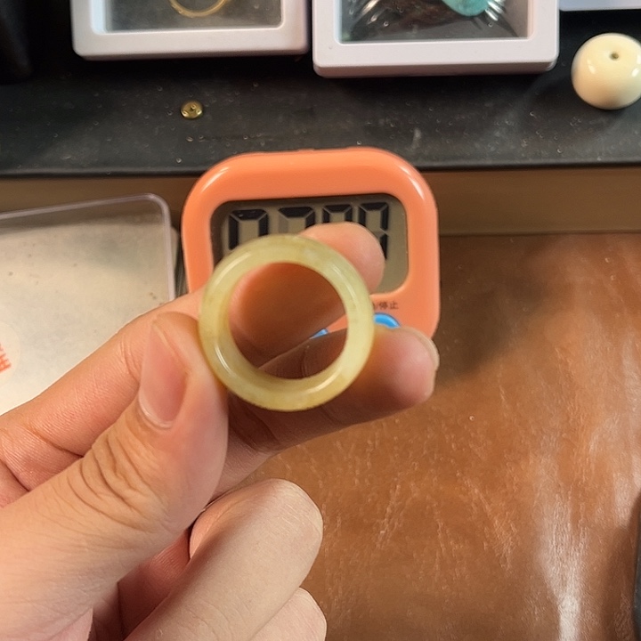 和田玉戒指未镶嵌张*和田玉戒指