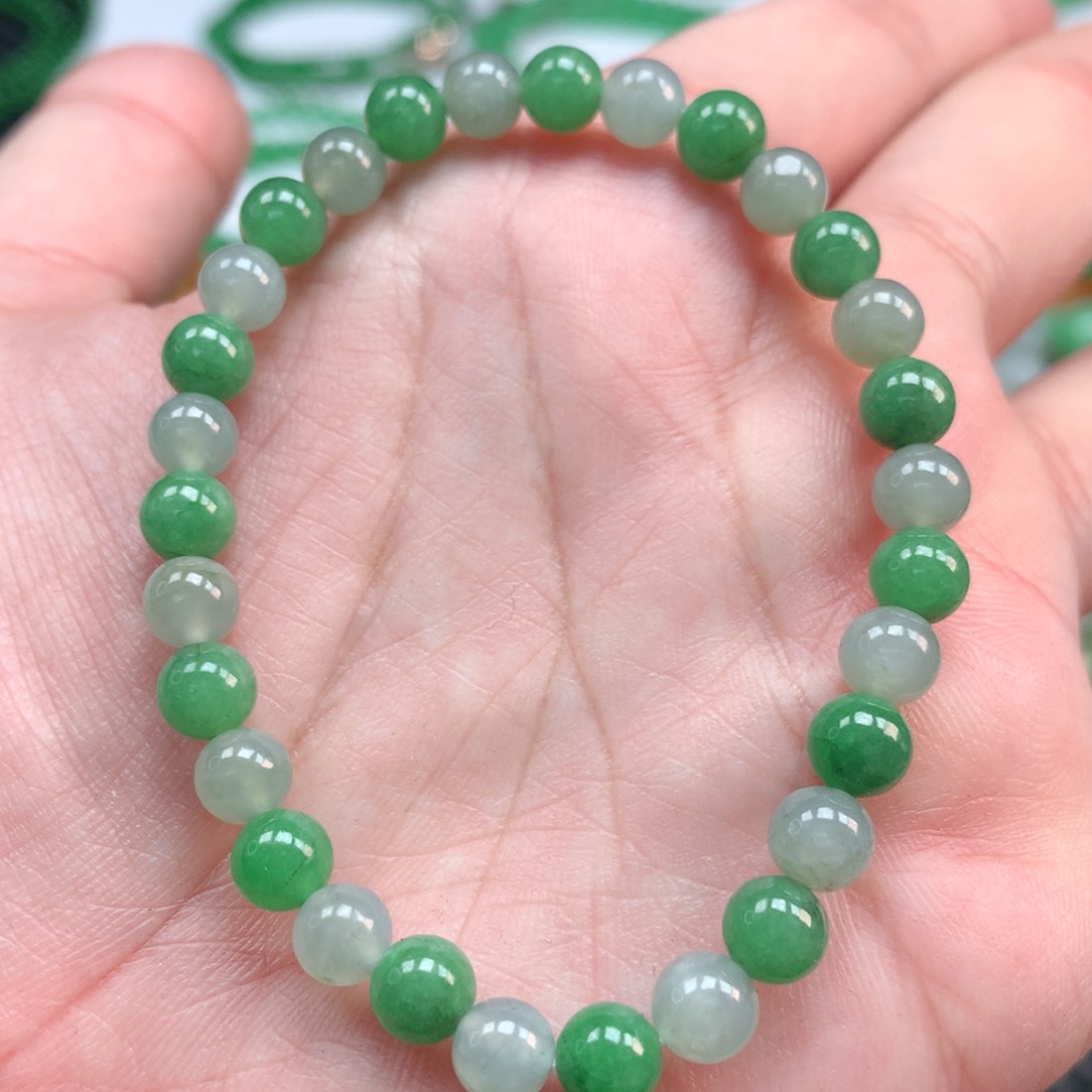 翡翠手链未镶嵌翡翠