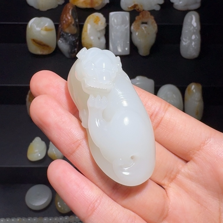 E***o和田玉（子料）未镶嵌颈饰